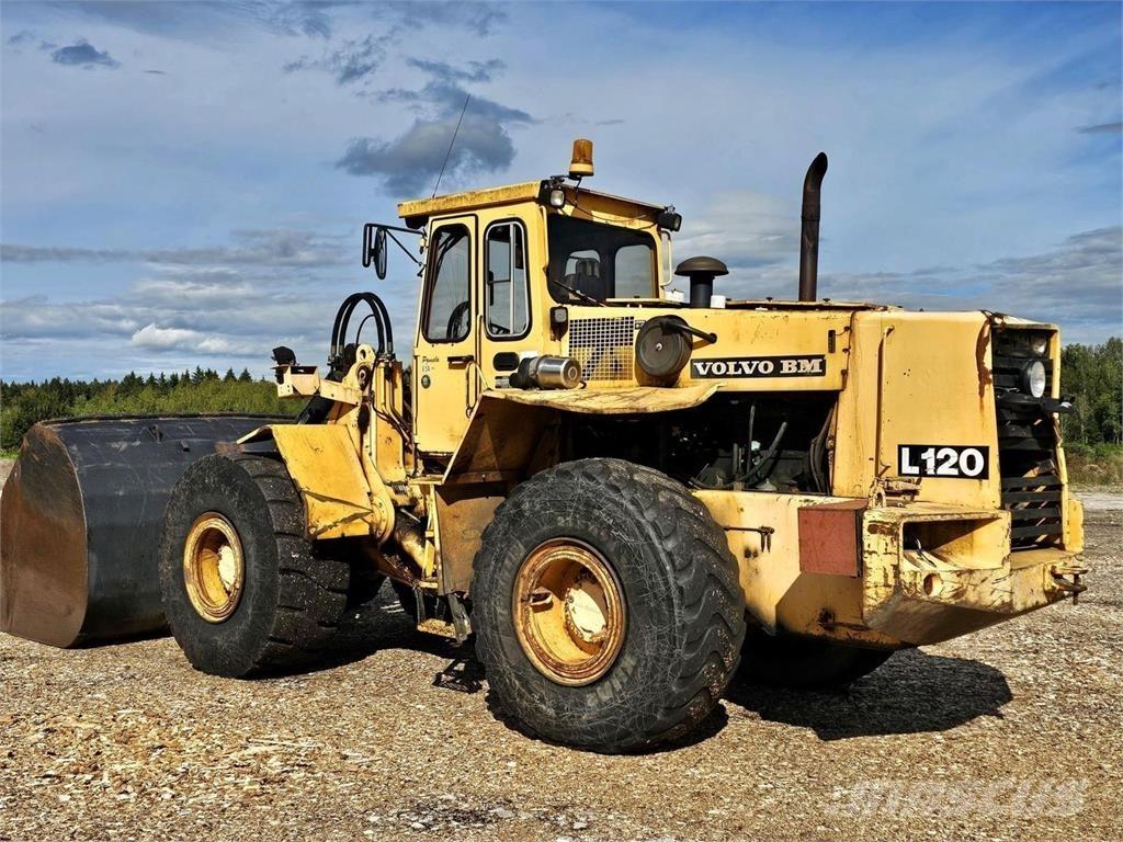 Volvo BM L120 Фронтальні навантажувачі