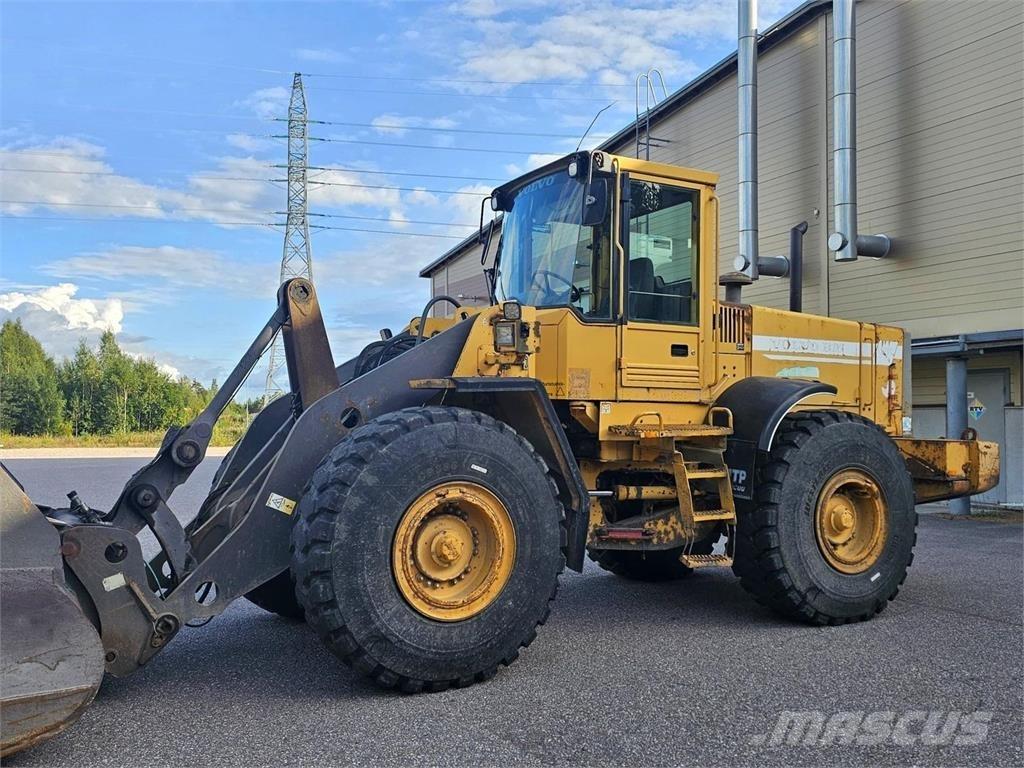 Volvo BM L120C Фронтальні навантажувачі
