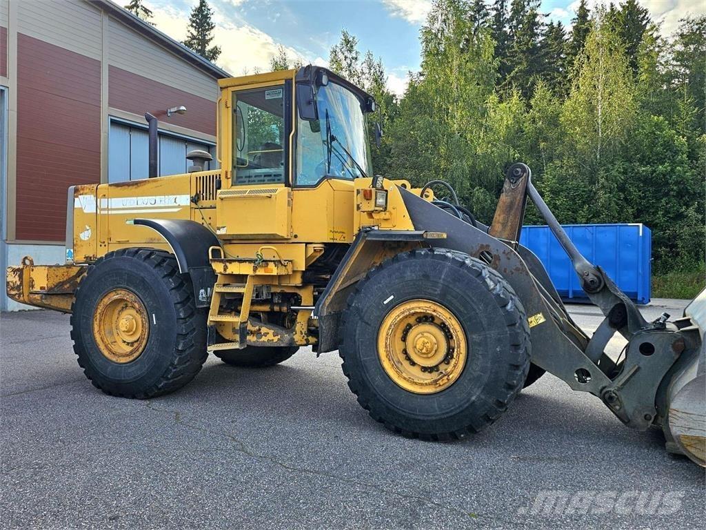 Volvo BM L120C Фронтальні навантажувачі