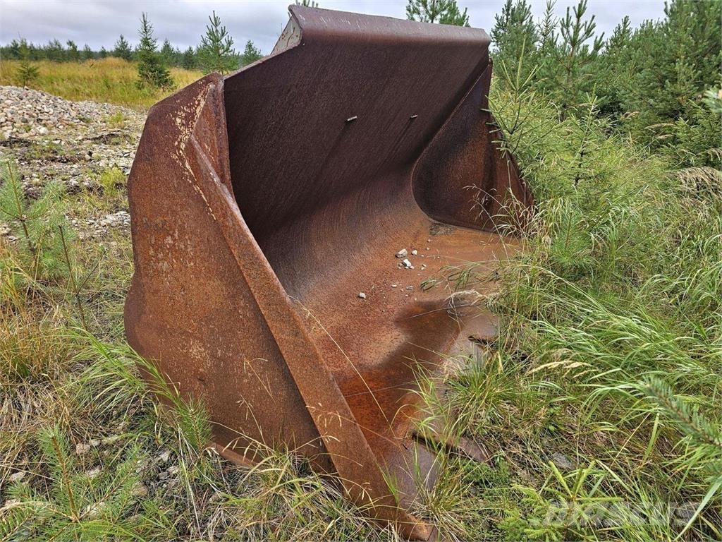 Volvo BM Maakauha Ковші