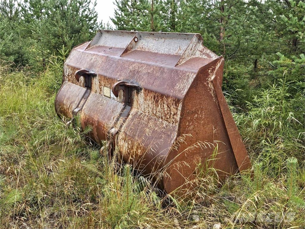 Volvo BM Maakauha Ковші