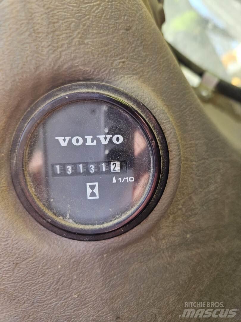 Volvo EC 380 EL Гусеничні екскаватори