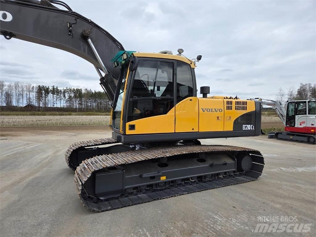 Volvo EC210CL Гусеничні екскаватори