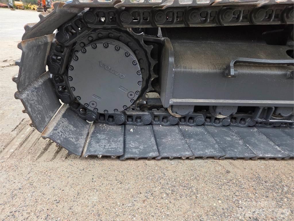 Volvo EC210CL Гусеничні екскаватори