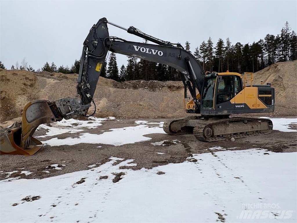 Volvo EC250EL Гусеничні екскаватори