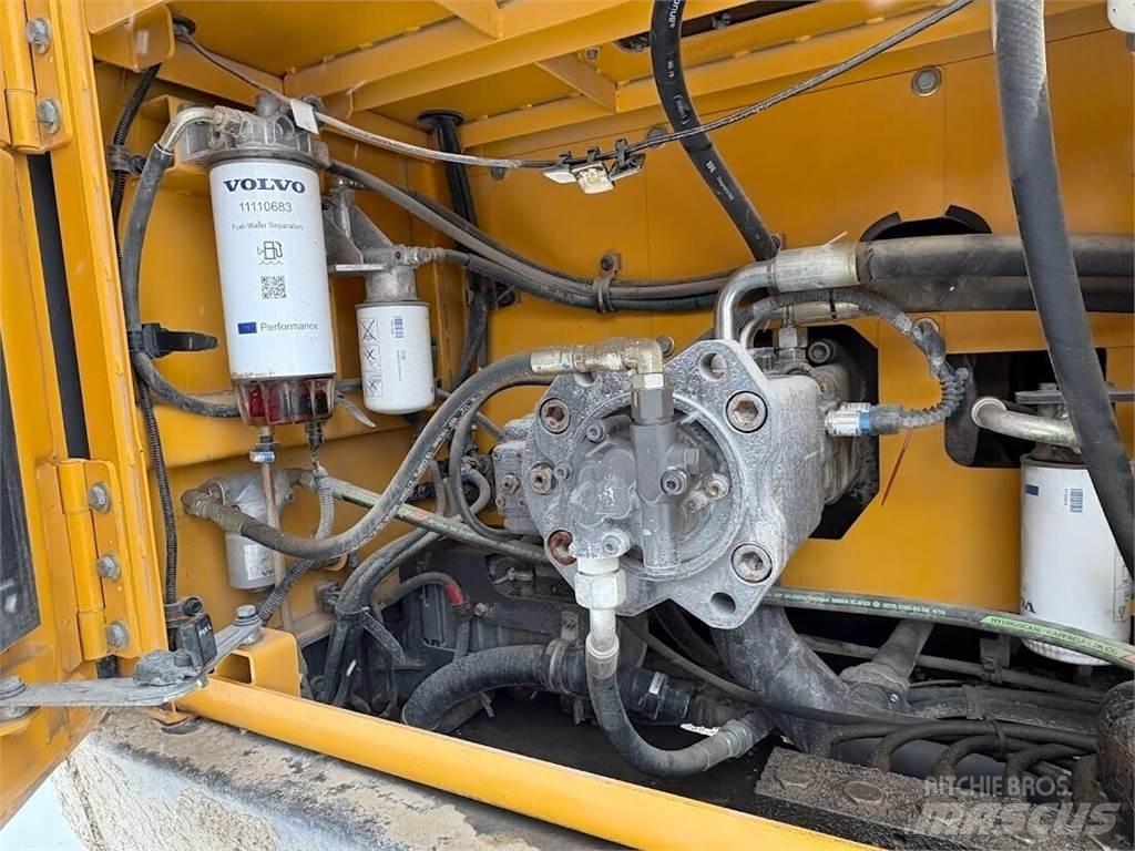 Volvo EC250EL Гусеничні екскаватори
