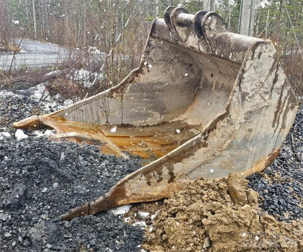 Volvo EC290BLC Гусеничні екскаватори