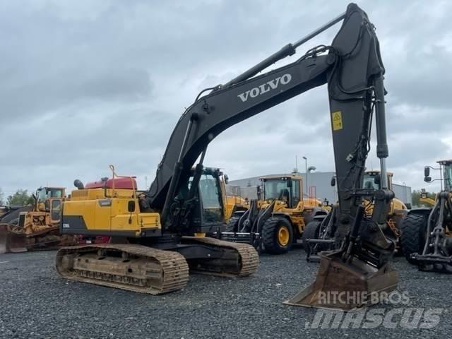 Volvo EC300DL Гусеничні екскаватори