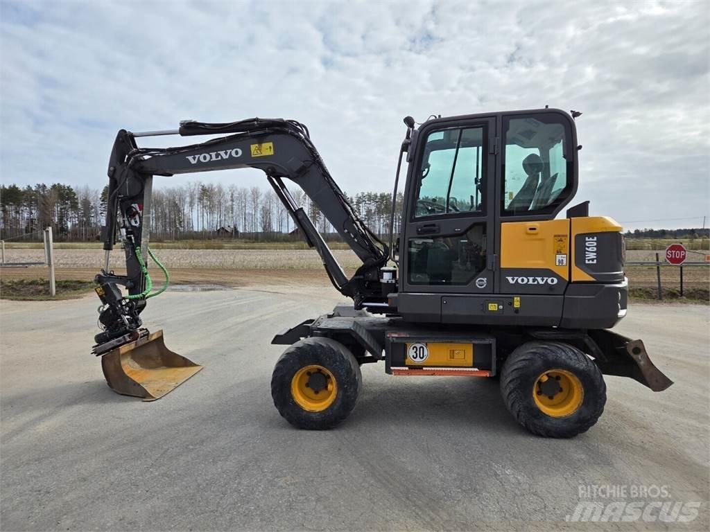 Volvo EW60E Колісні екскаватори