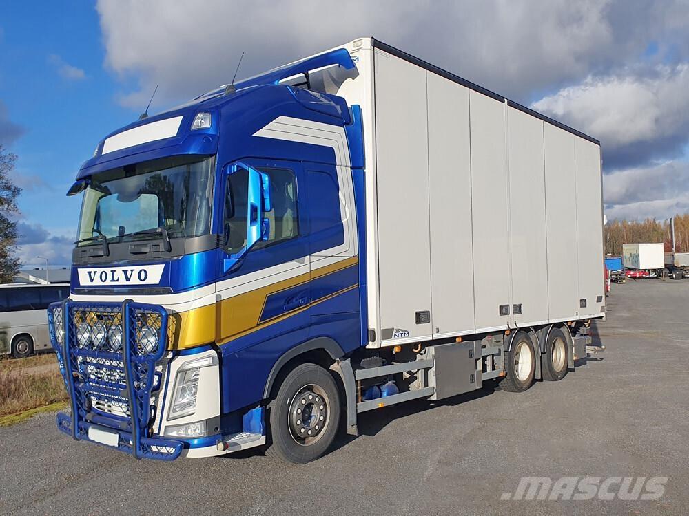 Volvo FH16 6x2 -17 Фургони