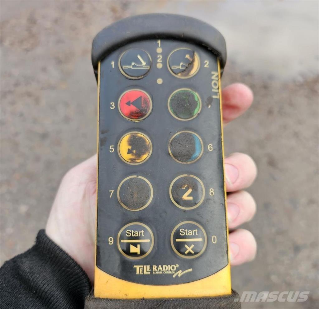 Volvo FM7 4X2 Автовози