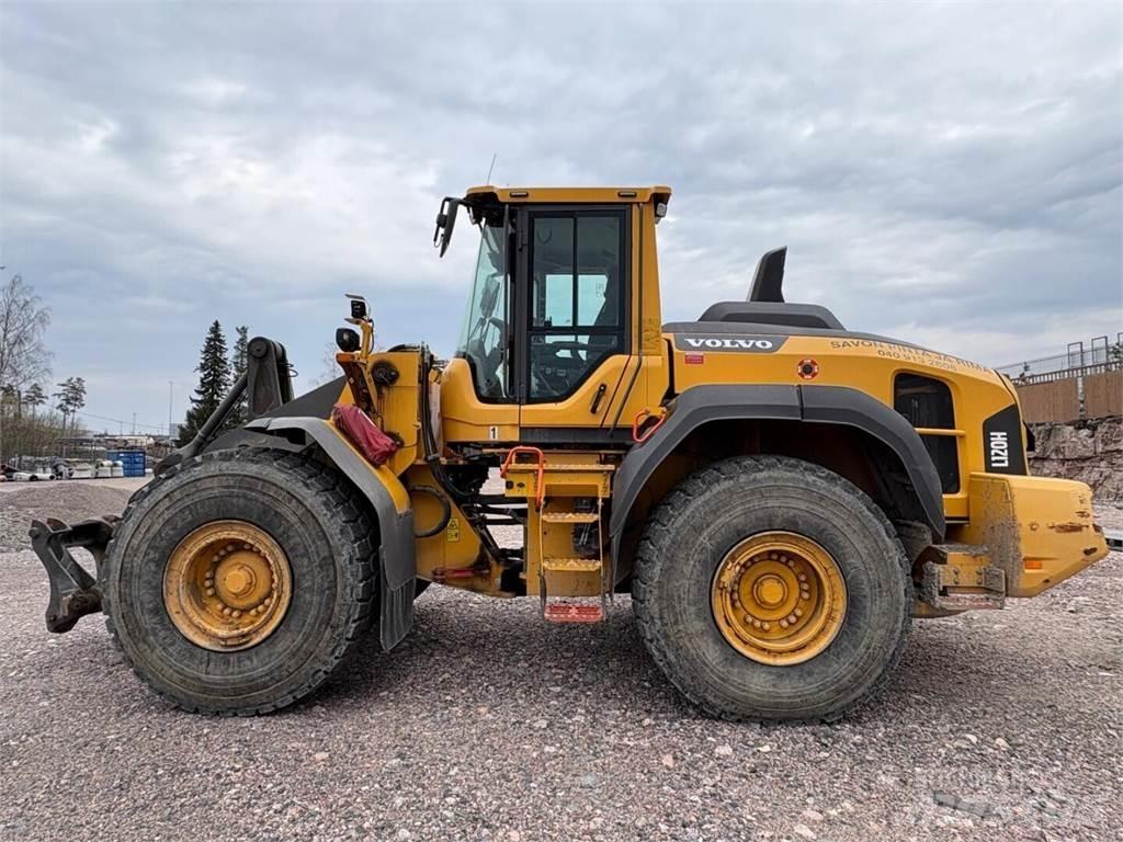 Volvo L 120 H Фронтальні навантажувачі