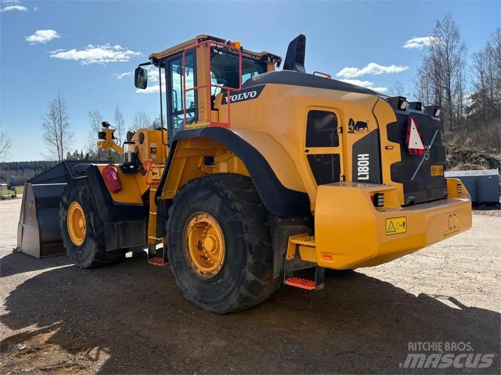 Volvo L 180 H Фронтальні навантажувачі