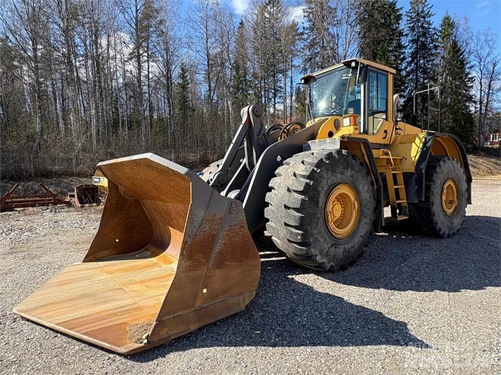 Volvo L 220 F Фронтальні навантажувачі