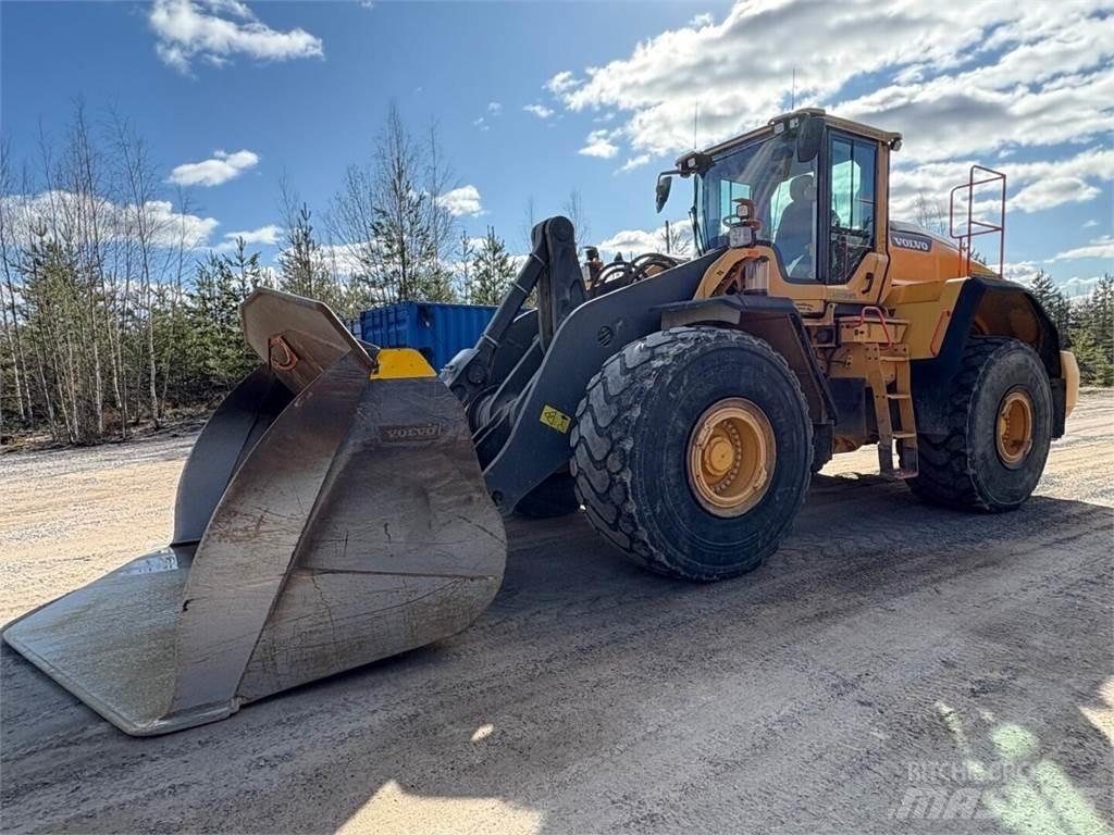 Volvo L 220 H Фронтальні навантажувачі