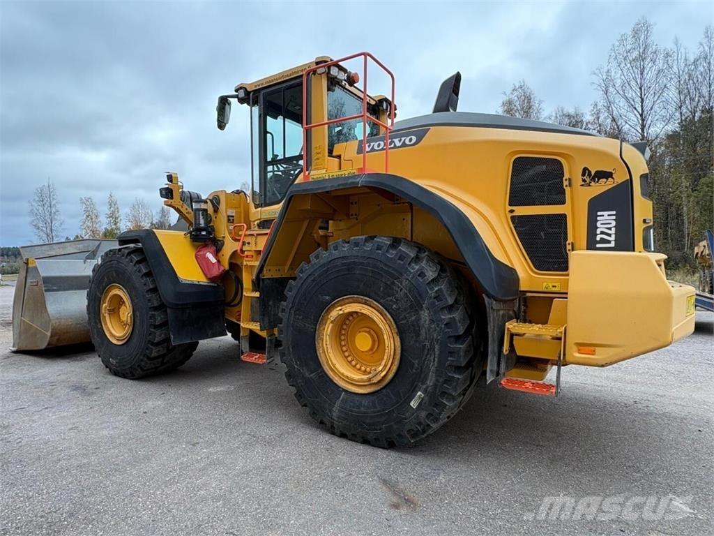 Volvo L 220 H Фронтальні навантажувачі