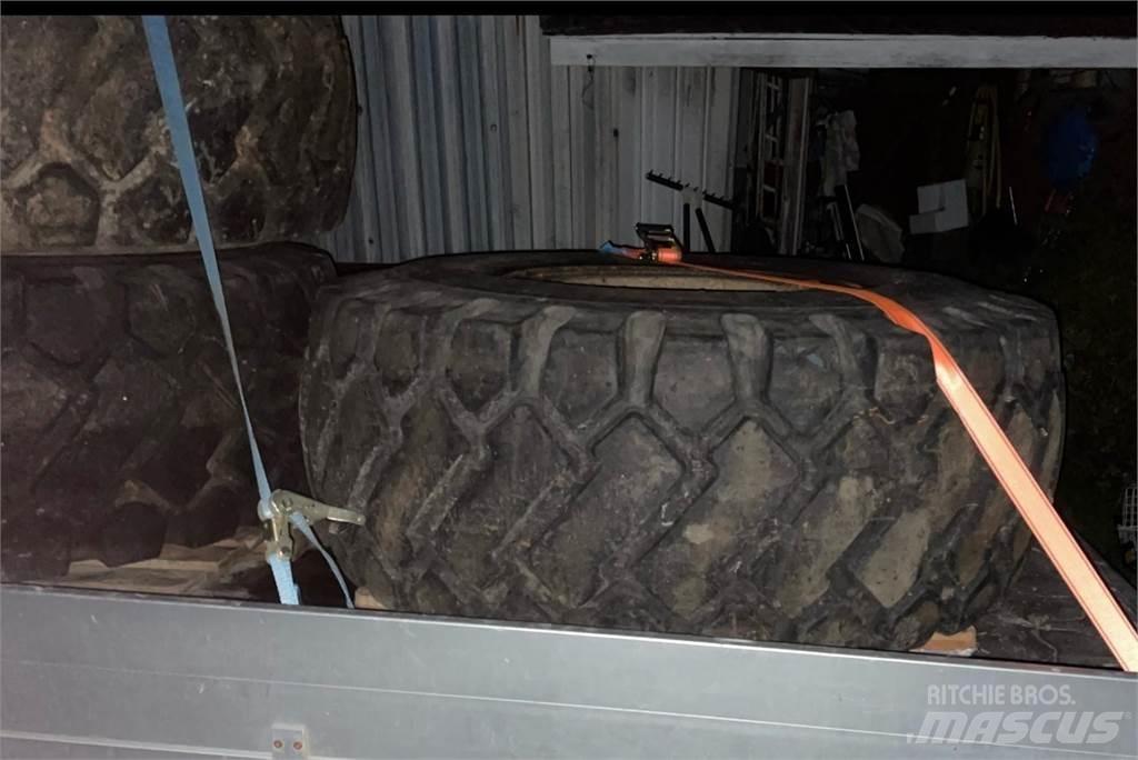 Volvo L120C Фронтальні навантажувачі