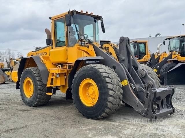 Volvo L120E Фронтальні навантажувачі