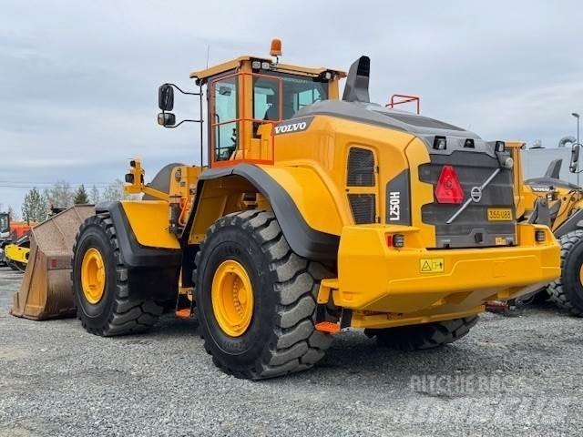 Volvo L250H Фронтальні навантажувачі