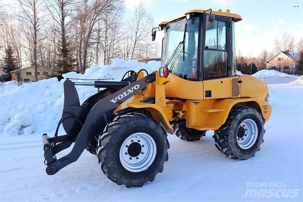 Volvo L30B Pro Фронтальні навантажувачі