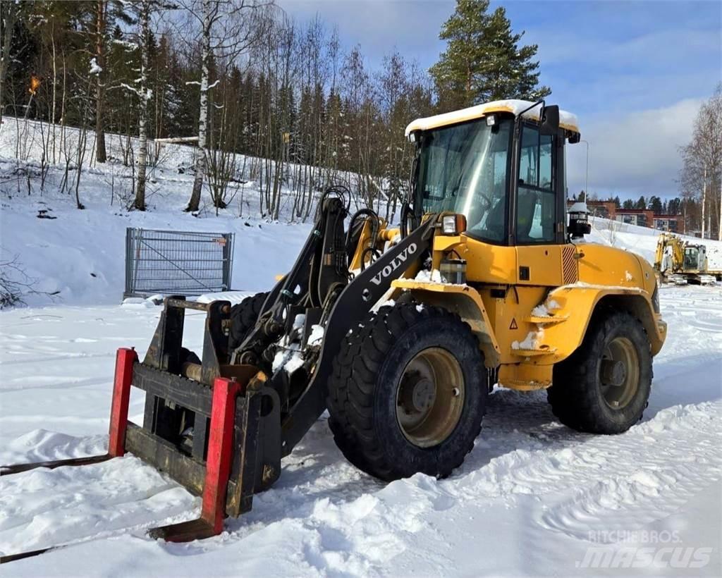 Volvo L40B Фронтальні навантажувачі