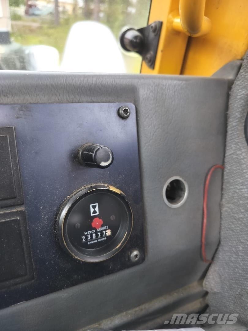 Volvo L70C Фронтальні навантажувачі