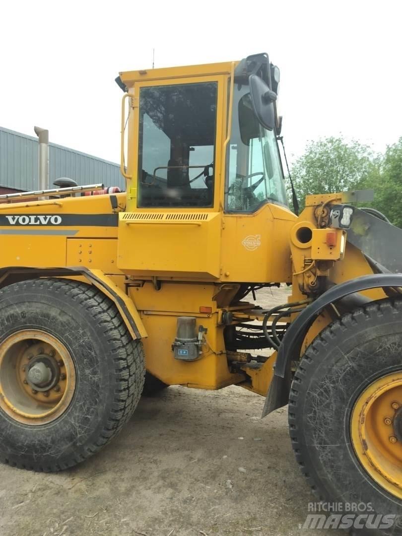 Volvo L70C Фронтальні навантажувачі
