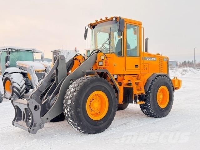 Volvo L70D Фронтальні навантажувачі