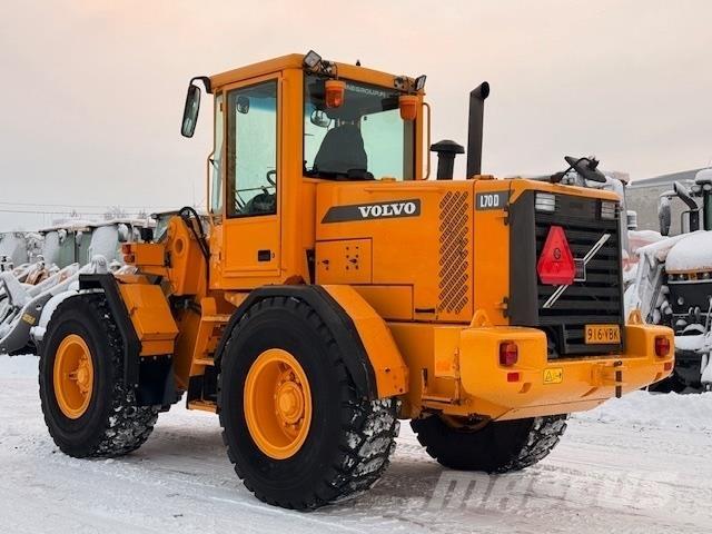 Volvo L70D Фронтальні навантажувачі