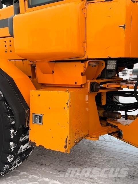 Volvo L70D Фронтальні навантажувачі