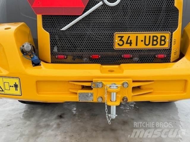 Volvo L70G Фронтальні навантажувачі