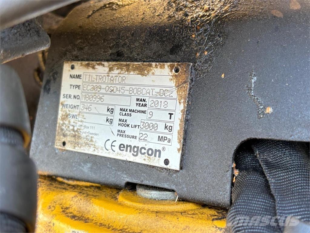 Yanmar B 95 W Колісні екскаватори