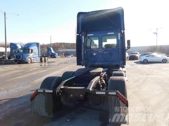 Freightliner CASCADIA 116 Тягачі