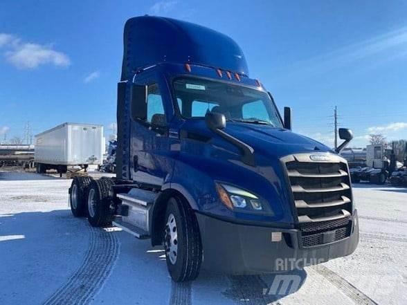 Freightliner CASCADIA 116 Тягачі