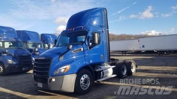 Freightliner CASCADIA 116 Тягачі