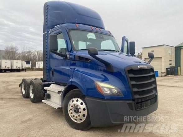Freightliner CASCADIA 116 Тягачі