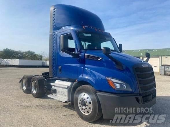 Freightliner CASCADIA 116 Тягачі