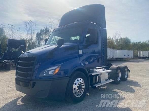 Freightliner CASCADIA 116 Тягачі