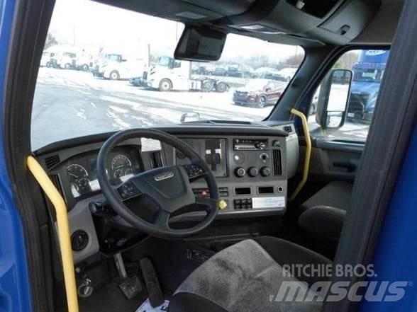 Freightliner CASCADIA 116 Тягачі