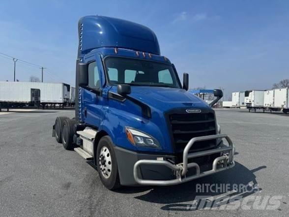 Freightliner CASCADIA 116 Тягачі