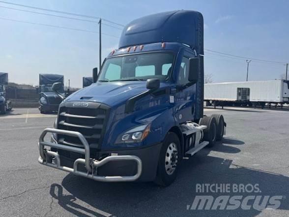 Freightliner CASCADIA 116 Тягачі