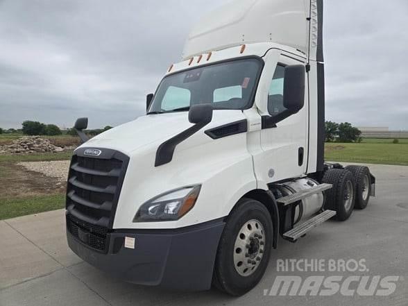 Freightliner CASCADIA 116 Тягачі
