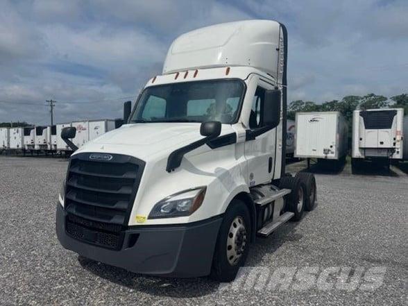 Freightliner CASCADIA 116 Тягачі