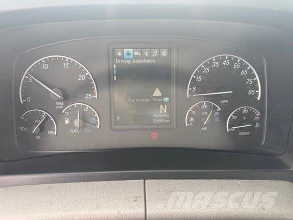 Freightliner CASCADIA 116 Тягачі
