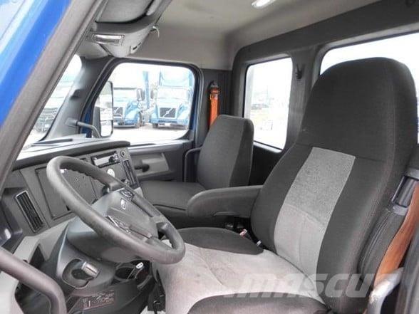 Freightliner CASCADIA 116 Тягачі