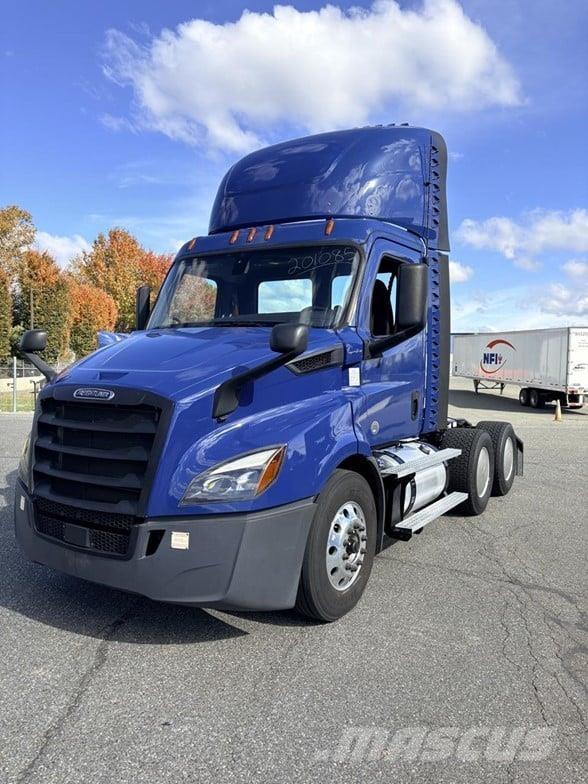Freightliner CASCADIA 116 Тягачі