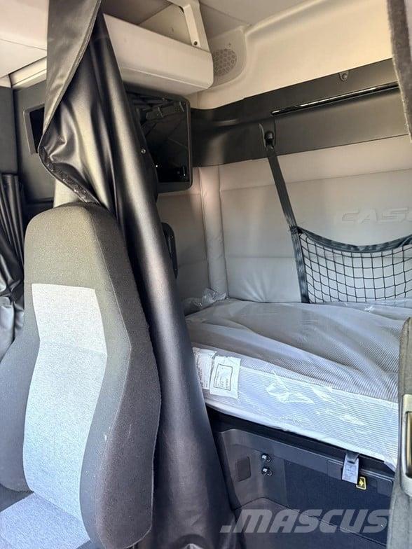 Freightliner CASCADIA 116 Тягачі