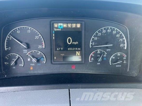 Freightliner CASCADIA 116 Тягачі