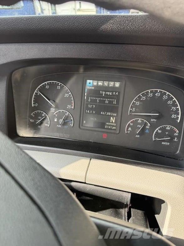 Freightliner CASCADIA 116 Тягачі