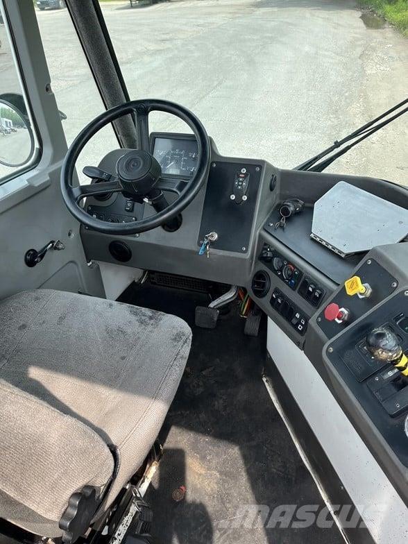 Kalmar OTTAWA T2 Термінальні трактори